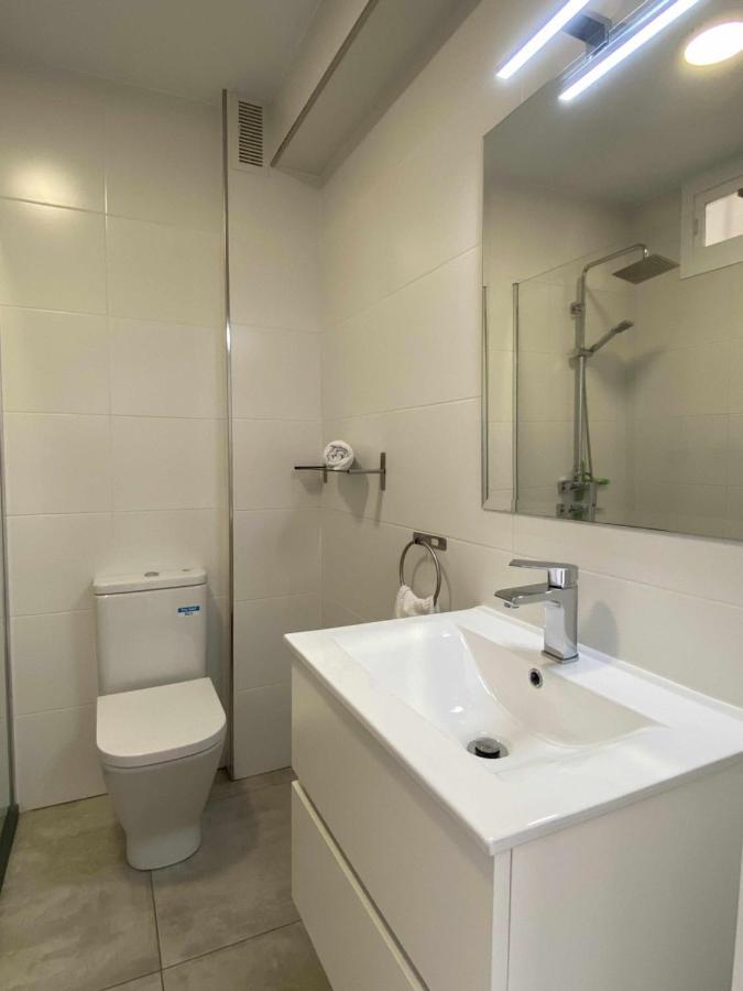 Apartamento 2 Habitaciones Frontal Al Mar 3 Torre Del Mar Esterno foto