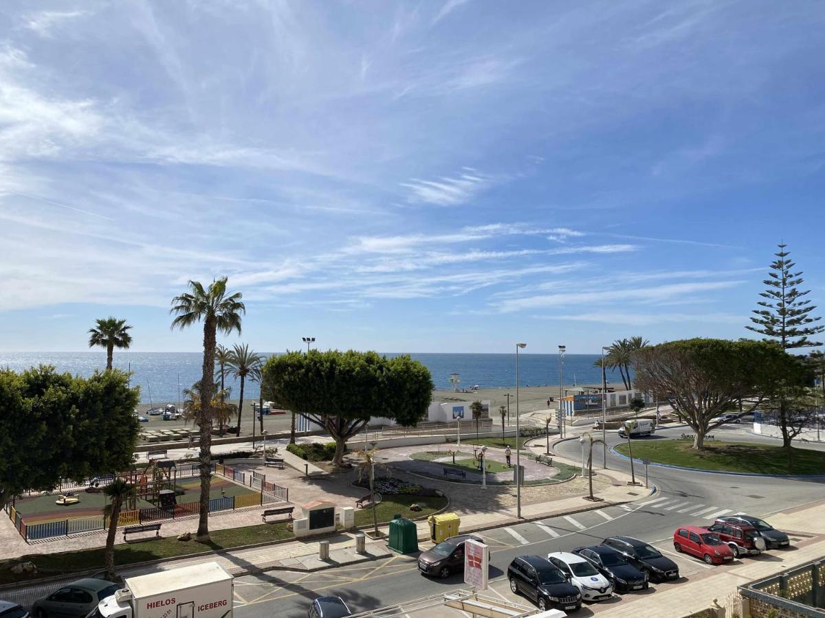 Apartamento 2 Habitaciones Frontal Al Mar 3 Torre Del Mar Esterno foto