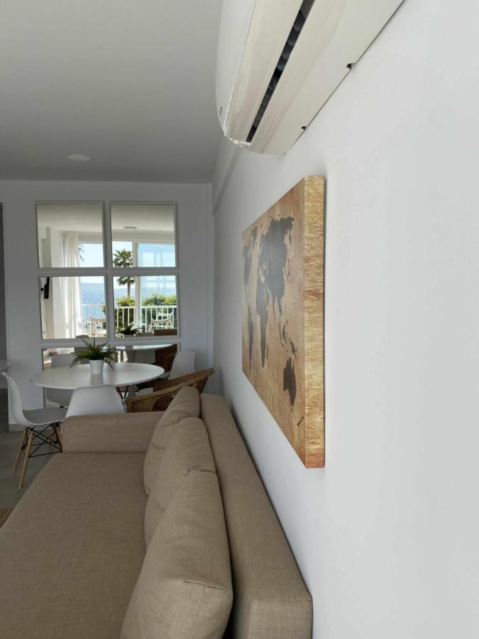Apartamento 2 Habitaciones Frontal Al Mar 3 Torre Del Mar Esterno foto